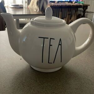Rae dunn tea pot
